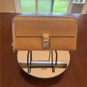 EUC Authentic Women’s Chloe Long Wallet Beige Silver Hardware